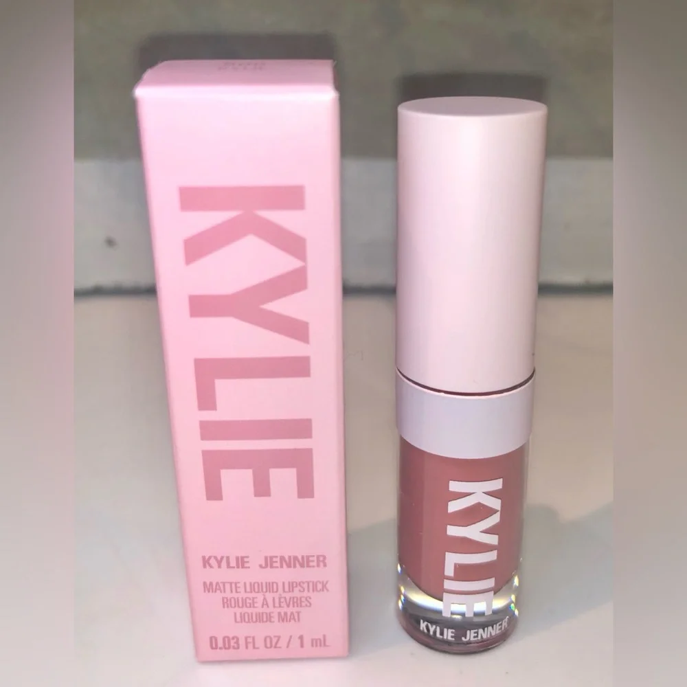 BNIB Mini Kylie Cosmetics Matte Liquid Lipstick- 808 Kylie - Picture 2 of 7